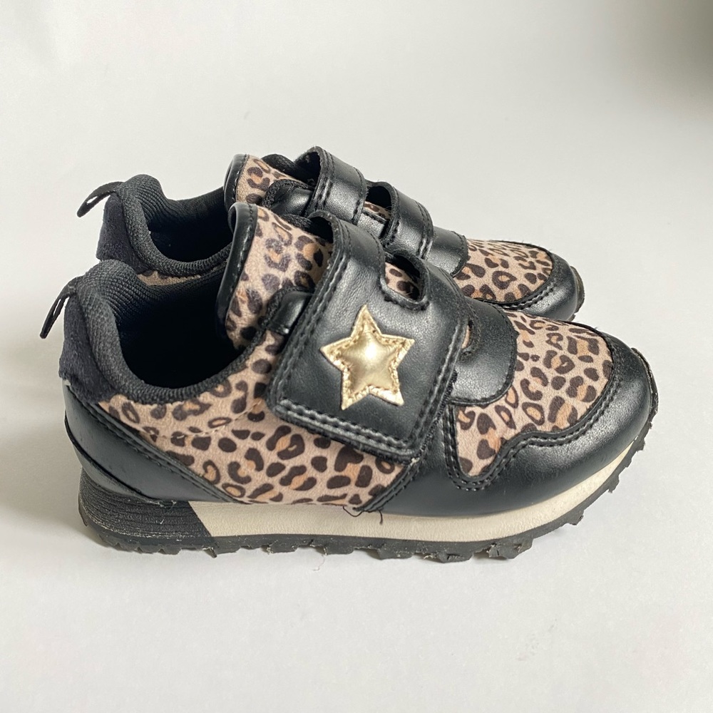 H&M Kids Golden Star Velcro Sneakers Sz 9 Panther Animal Print
